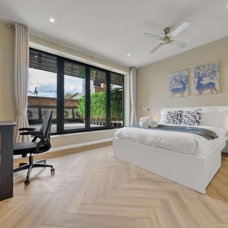Oyo Fine B&B Hanwell Ngoại thất bức ảnh