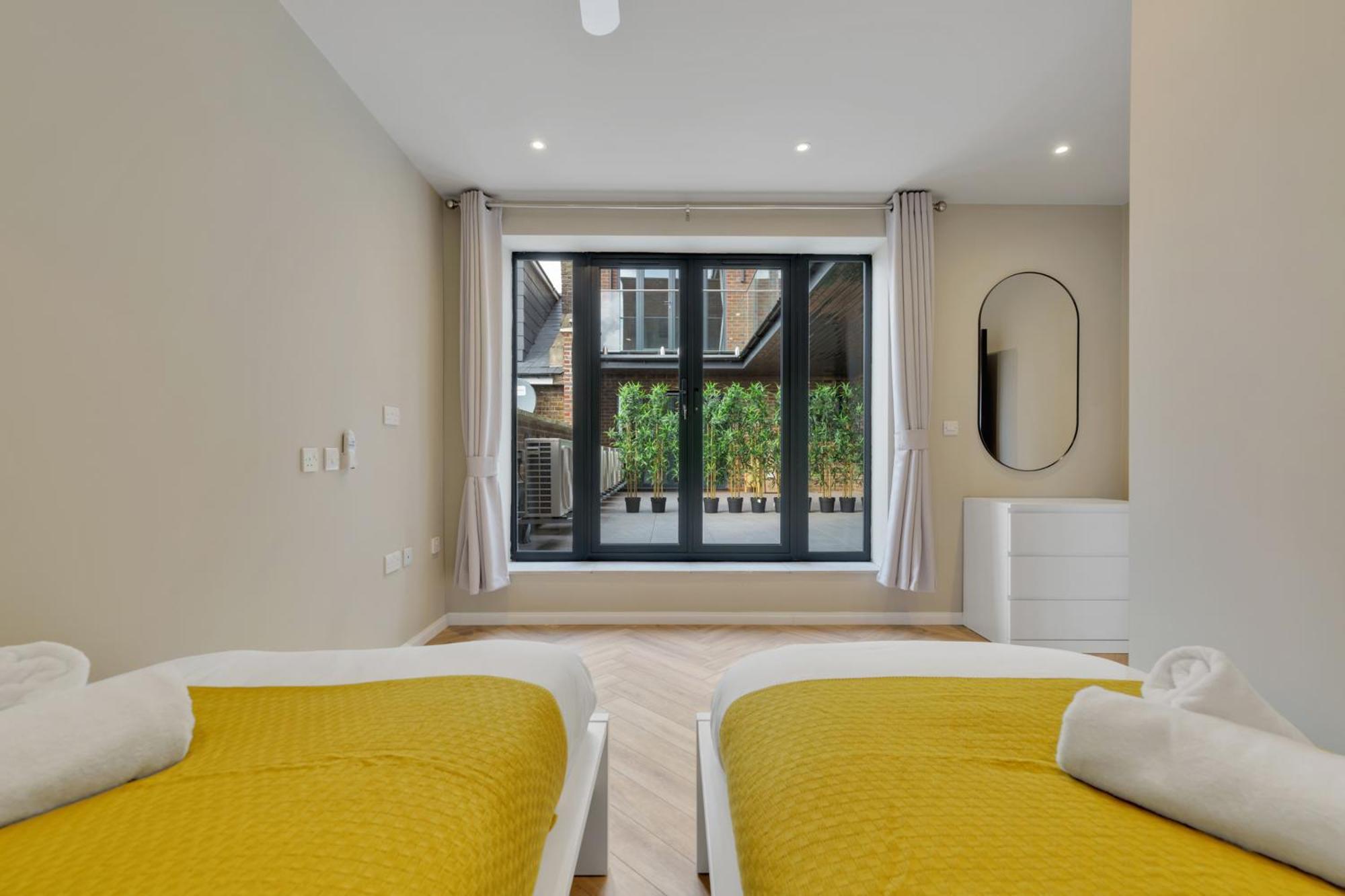 Oyo Fine B&B Hanwell Ngoại thất bức ảnh
