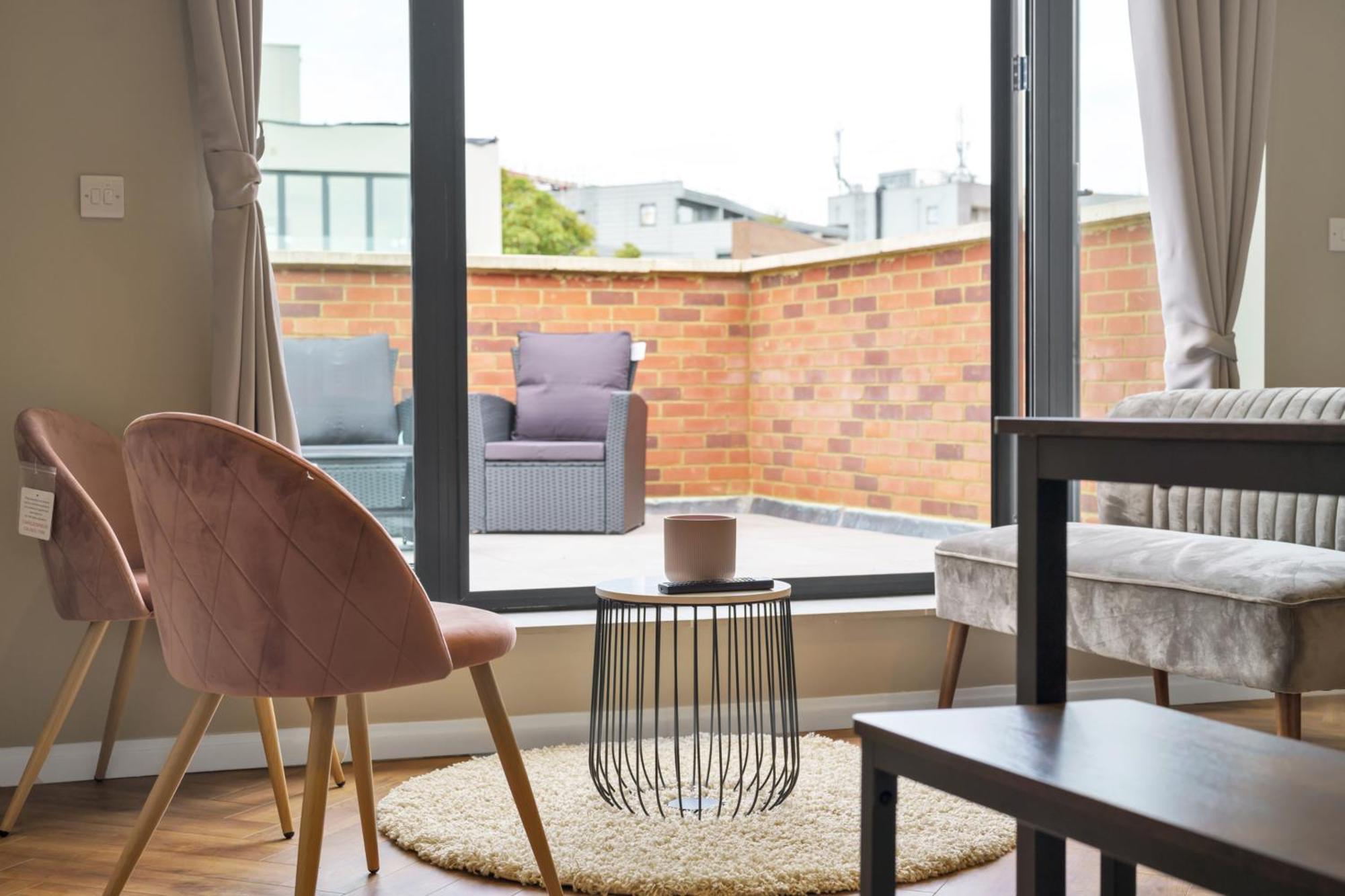 Oyo Fine B&B Hanwell Ngoại thất bức ảnh