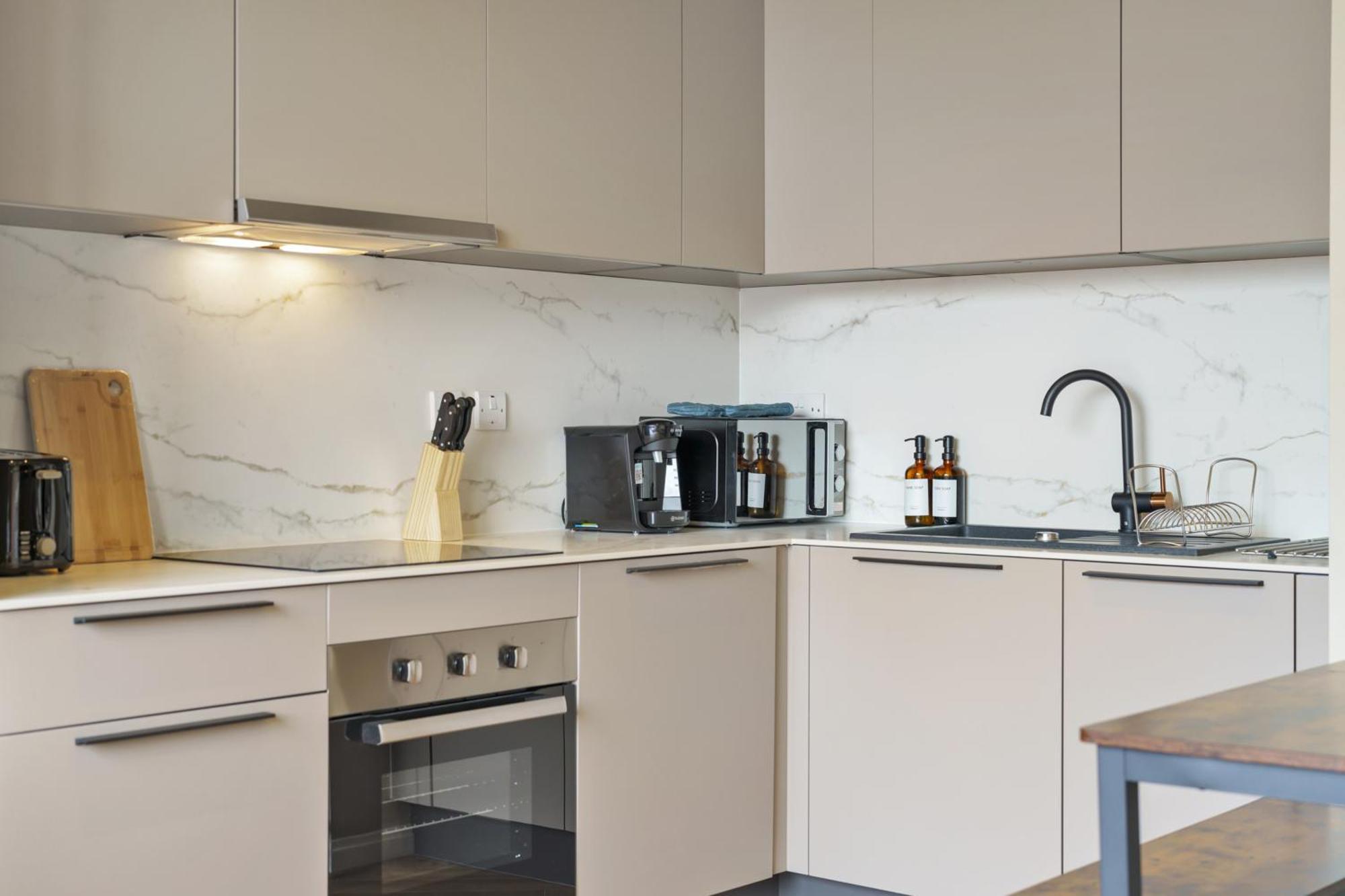 Oyo Fine B&B Hanwell Ngoại thất bức ảnh